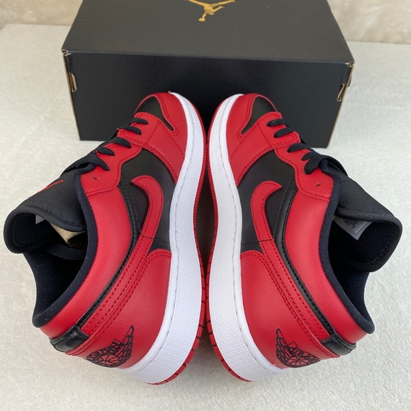 Nike Air Jordan 1 Low ‘Reverse Bred’ Grade School - Picture 5 of 6